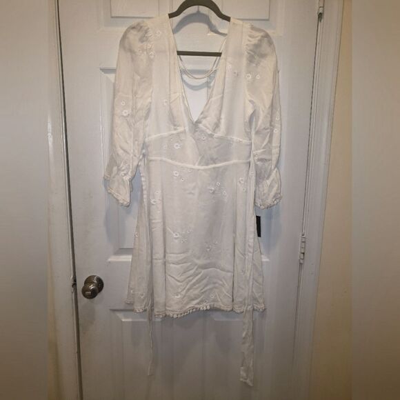 Lulu's Dress, Women's sz L, White , NWT. - Picture 1 of 3